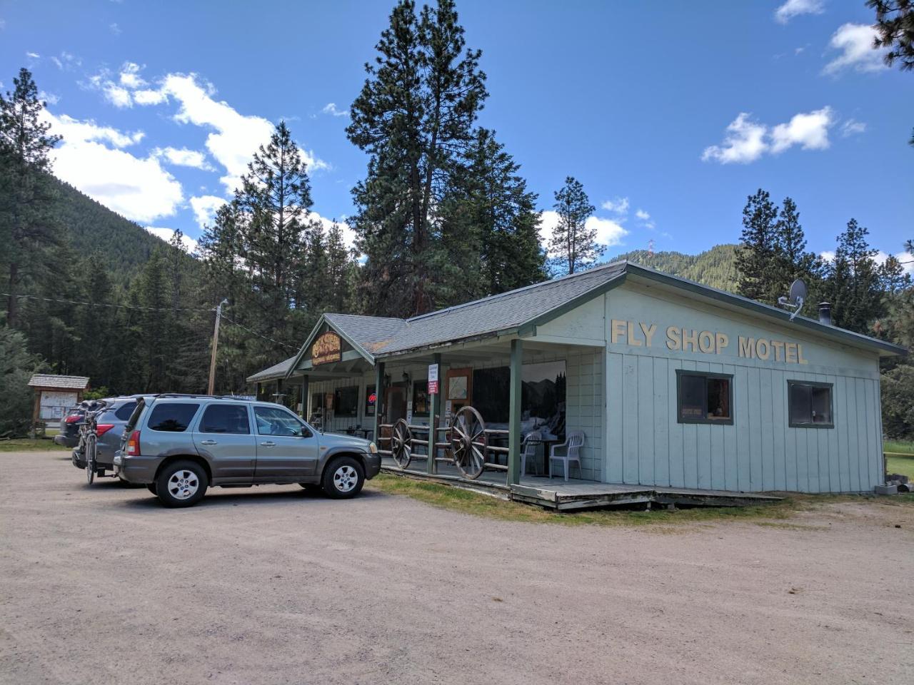 Clinton Rock Creek Mercantile & Motel מראה חיצוני תמונה